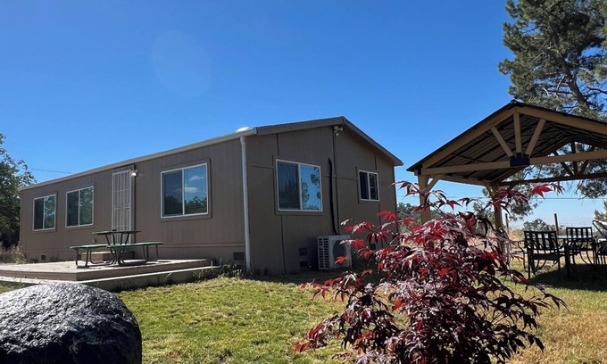 Squaw Valley Casa | We are 35 min. From the entrance to KINGS CANYON & SEQUOIA NATIONAL PARK