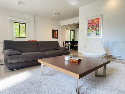 City Centre Apartamento | Wealthystays Stasandrou Residence