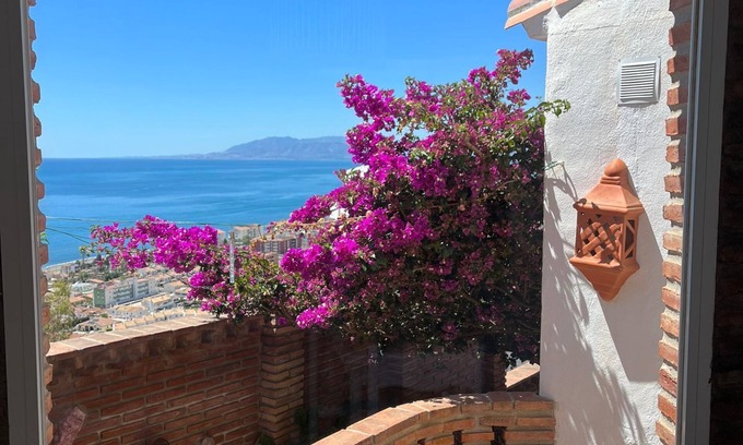 Torre de Benagalbon Cama Y Desayuno | Wees Welkom bij Casa Hermosa en Geniet in een Oase van Rust