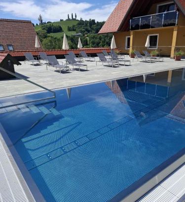 Ratsch Casa | Weingut-Gästezimmer UHL