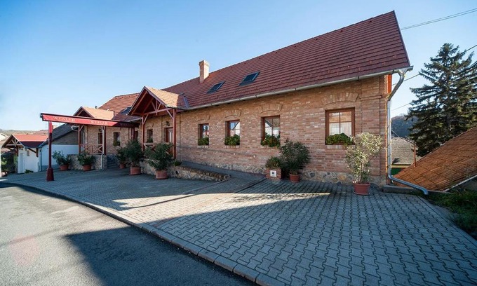 Mecseknadasd Casa | Wekler Családi Pincészet és Panzió