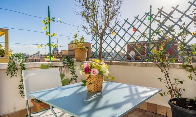 Trionfale Apartamento | Welcome Dhome, Cozy penthouse with St. Peter View