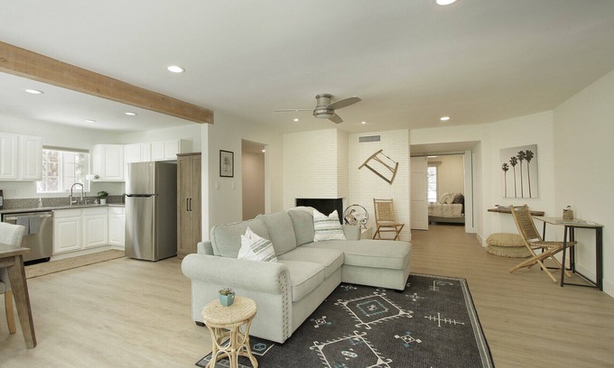 Palm Springs Casa | Welcome DIHP, Private 1 Acre Gated, Ample Parking! #Permit 000748