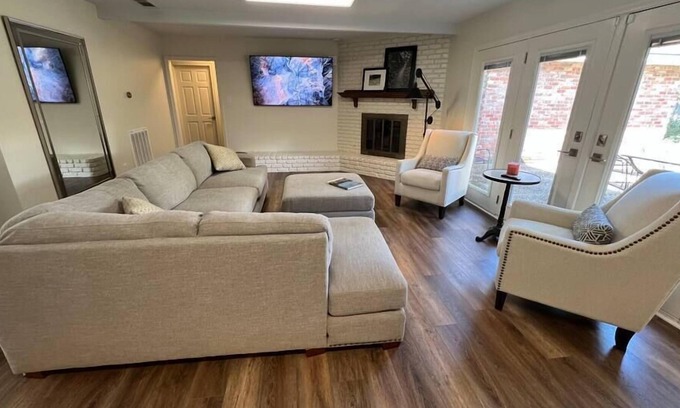 Mid City South Casa | Welcome Home LaSalle
