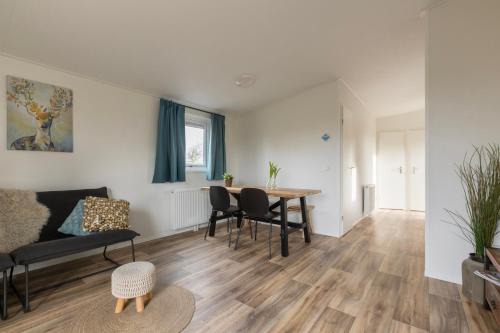 Breezand Chalet De Esquí | Welcome in - Chalet Vakantiepark Fort den Haak - huisdier toegestaan