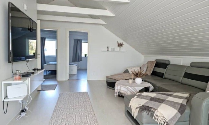Orust Municipality Apartamento | Welcome to the apartment on western Orust.