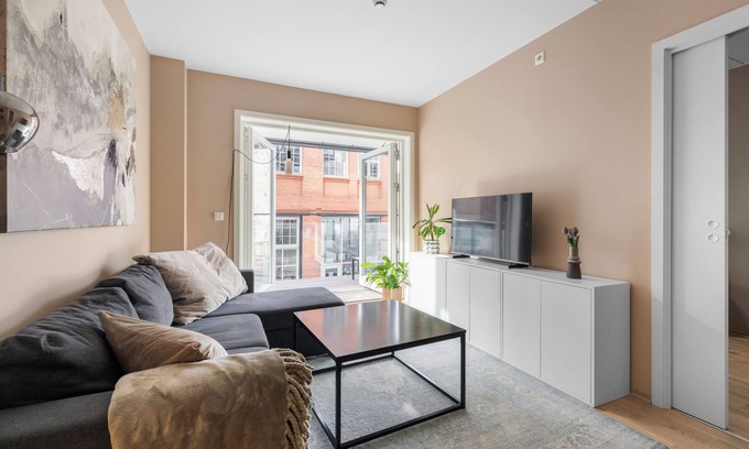 Gamle Oslo Apartamento | Welcome to a home in Old Oslo!