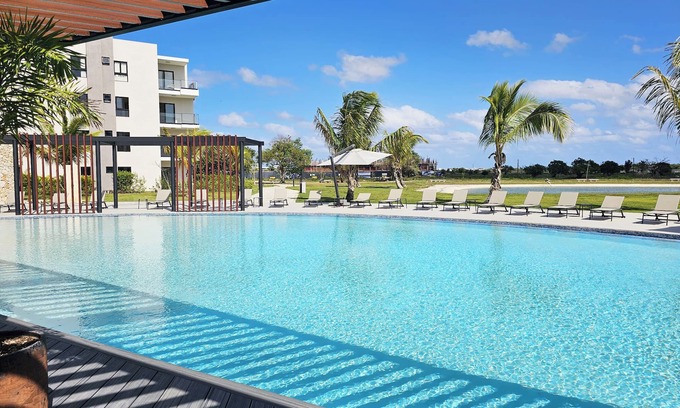 Bavaro Apartamento | BIENVENIDO A UN MUNDO DE MOMENTOS MAGICOS-PLAYA, GOLF,PISCINA, ACCESSO A RESORT,