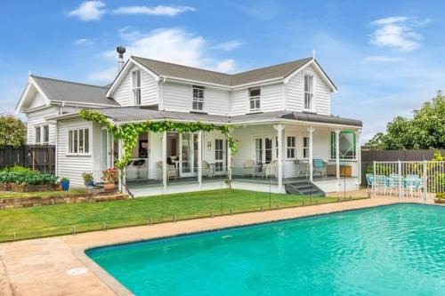Remuera Casa | Welcome to Blue Morning house! - Remuera 5 bedrooms villa