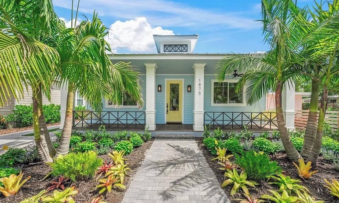 Gillespie Park Casa | Welcome to Casa Blue! Come enjoy Sarasota!