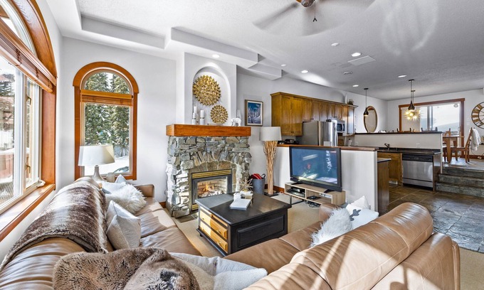 Sundance Estates Casa | Welcome to Chalet Marmotte