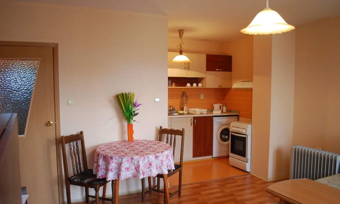 Odesos Apartamento | Bienvenido a disfrutar de nuestra hermosa ciudad de Varna, elija CITY STAY IN VARNA