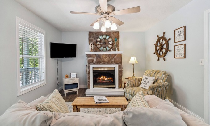 Sloans Valley Cabina | Welcome to Forest Lakehouse at Lake Cumberland – Your Ideal Cabin Retreat!