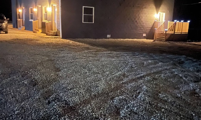Newtown Cabina | Welcome to Gods country lodging located in the heart of Hatfield and mcoy trails