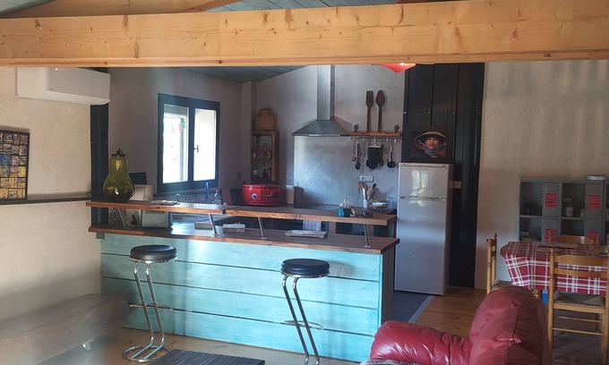Rouffiac-d'Aude Apartamento | Welcome to the workshop, comfortable loft equipped for a pleasant stay.