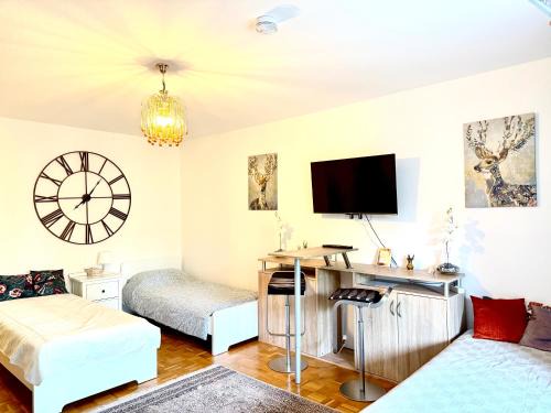 Region Hannover District Apartamento | Welcome to Messe! Two-bedroom SmartApartment &Balcony