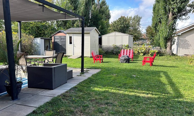 Pointe-du-Chene Cabaña | Welcome to our modern cozy two bedroom cottage located in Pointe-du-Chene