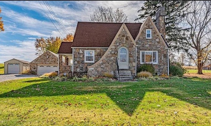 Jones Mills Cabaña | Welcome to our Cottage in the Laurel Highlands!