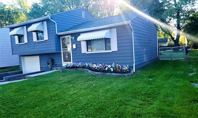 Reynolds Corners Casa | Welcome to our Home of Happiness