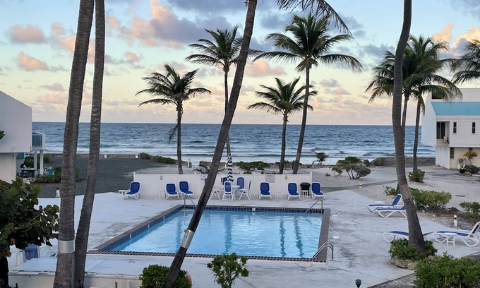 La Grande Princesse Condominio | Welcome to Puerta Azul! Newly remodeled oceanside retreat, beach, pool and deck.