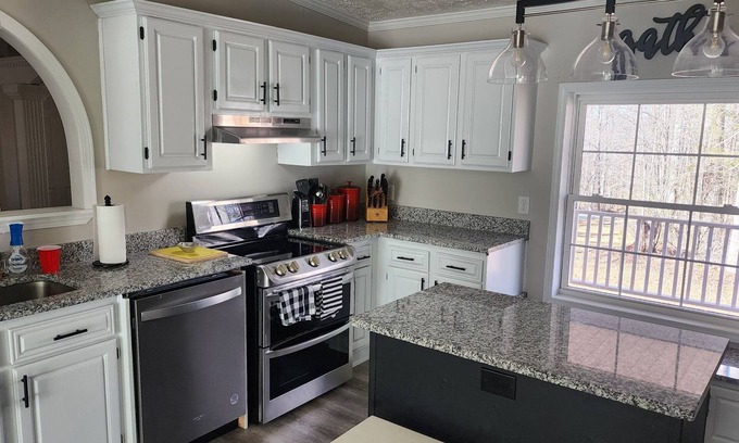 Lexington - Salisbury Casa | Welcome to Sandy Creek Sanctuary! Your secluded private getaway for relaxation!