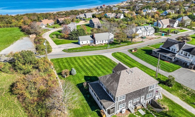Dennis Casa | Welcome To Seaside Estate - .1 Mile to Corporation Beach