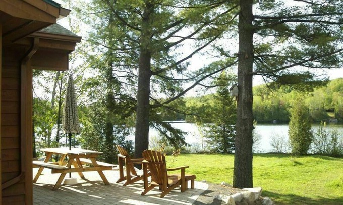 Chertsey Chalet De Esquí | Welcome to the Chalets du Lac Grenier