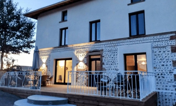 La Cote-Saint-Andre Casa | Welcome to the" Domaine des étoiles" Enjoy a moment of escape and fun!