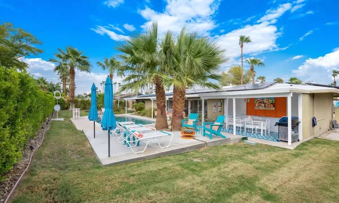 Vista Norte Casa | Welcome to the Gilded Monkey House!