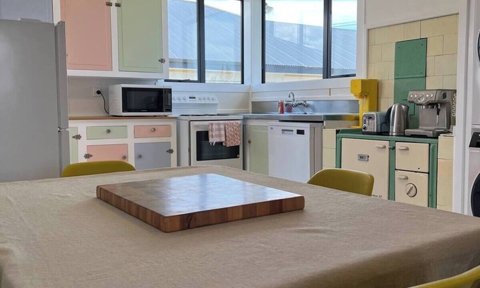 Ranfurly Casa | Welcome to The Nest Maniototo. Stay cozy in Ranfurly.