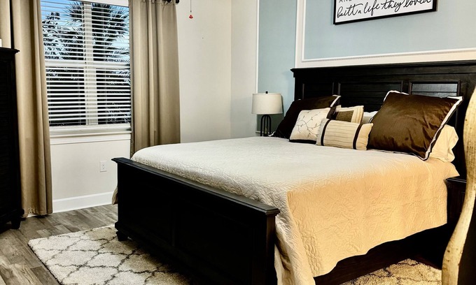 Biggar Casa | Welcome to the town of Babcock Ranch! 5Bdrm, 3.5 bath sleeps 11.