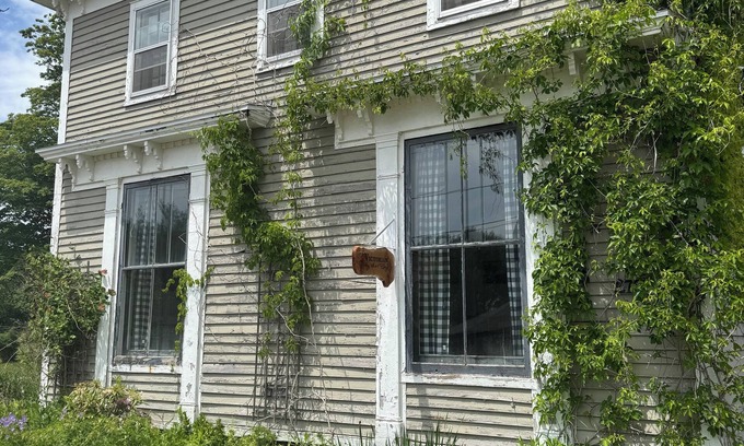 St. Martins Casa | Welcome to Victorian by the bay Built in 1830 the oldest home in the village