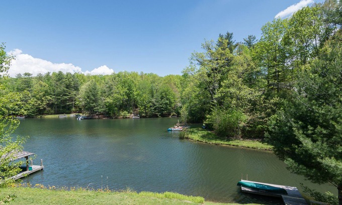 Brevard Casa | Frente al lago con una canoa!