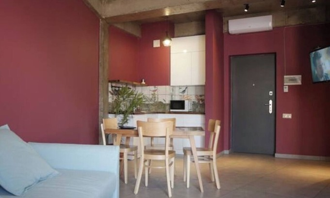 Batumi Apartamento | Welcome to Your Cozy, Modern Loft in the Heart of Old Batumi!