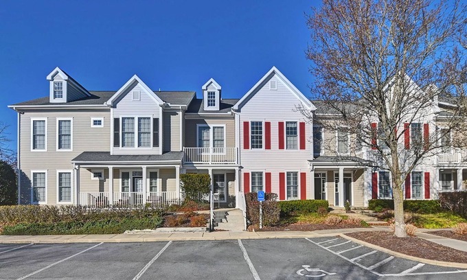 Ocean View Condominio | Welcome to your New 2 Bedroom Condo, Bear Trap Dunes Getaway! WIFI, Community Pool, Shuttle to the Beach, Tennis and more!