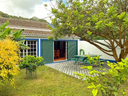 Caloura Casa | WelcomeBuddy - Casa Tia Néné - Green Glassyard