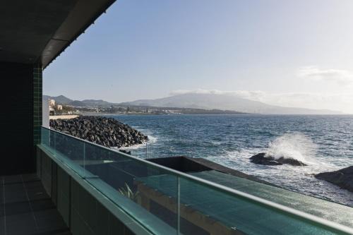 Ponta Delgada Apartamento | WelcomeBuddy - SeaLux Apartment