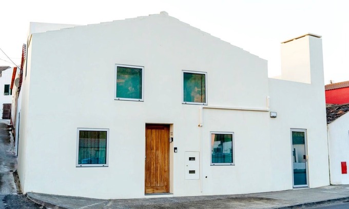 Mosteiros Casa | WelcomeBuddy - Villa Wave N'Sea - Beachfront