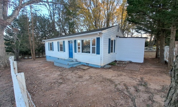 Winston - Salem Casa | Welcoming 2-bedroom house with WiFi in Winston-Salem