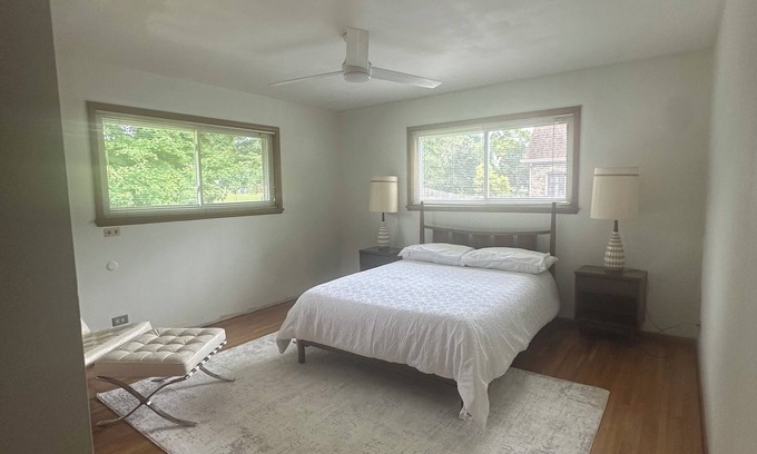 Lawrence Casa | Welcoming 2-bedroom house with AC in Indianapolis