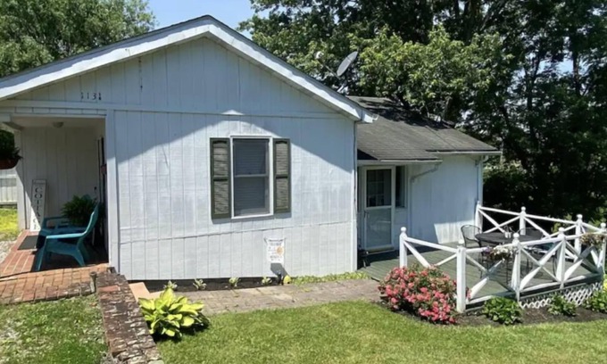 Summerlee Cabaña | Welcoming 2-bedroom cottage in the heart of New River Gorge National Park