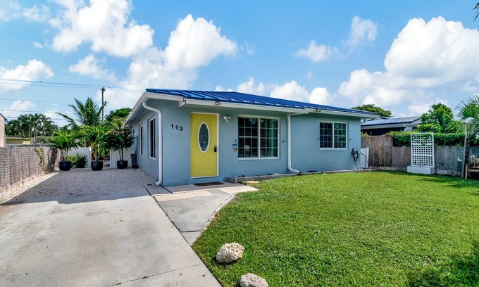 Delray Beach Casa | Welcoming 3-bedroom home, with AC near downtown Delray Beach, 1.9 miles to beach