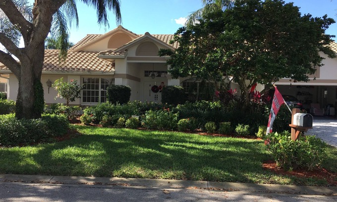 Timber Ridge Casa | Welcoming 3 bedroom house with pool in charming Fort Myers