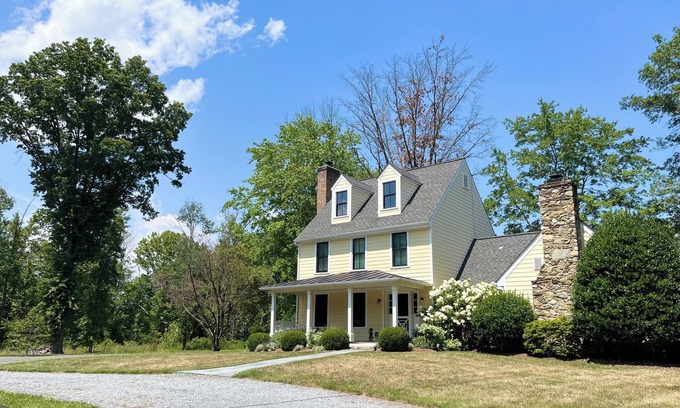 Rectortown Otro | Welcoming farmhouse on 10 quiet acres ~10 min from Middleburg