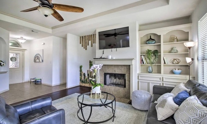 April Sound Casa | Welcoming Montgomery Home in April Sound Gated Community!
