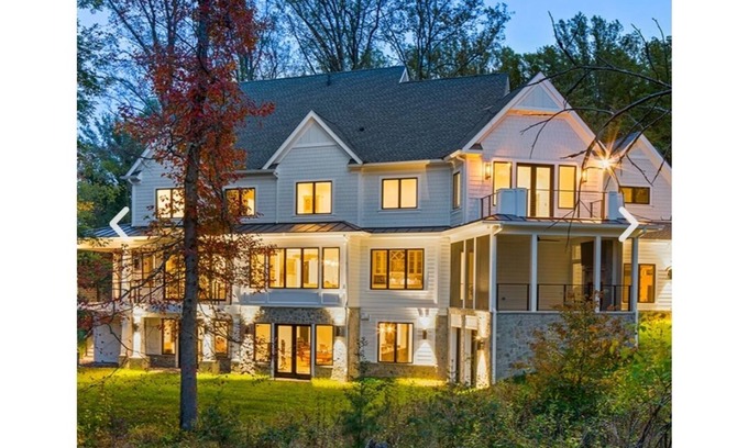 Annapolis Casa | Welcoming Waterfront Luxury Estate for Family, Friends, and Pets in Annapolis