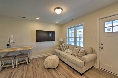 Cape May - Wildwood Apartamento | Welcoming Wildwood Condo about 1 Block to Beach!