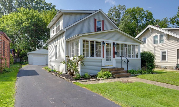 Willoughby Casa | Welcoming Willoughby Home: 1 Mi to Historic Dtwn