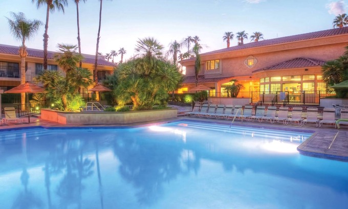 Cathedral City Condominio | Welk Resorts Palm Springs, Desert Oasis (registro para viernes / sábado, bloques de 1 semana)