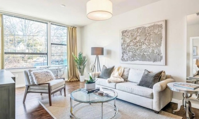 Poncey-Highland Apartamento | Well appointed apartment w/full gym & gated parking in the heart of Inman Park!